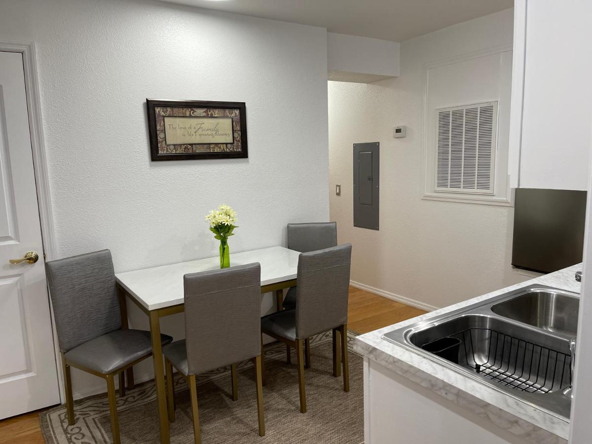 2 Bedroom Apartment Auburndale Buitenkant foto